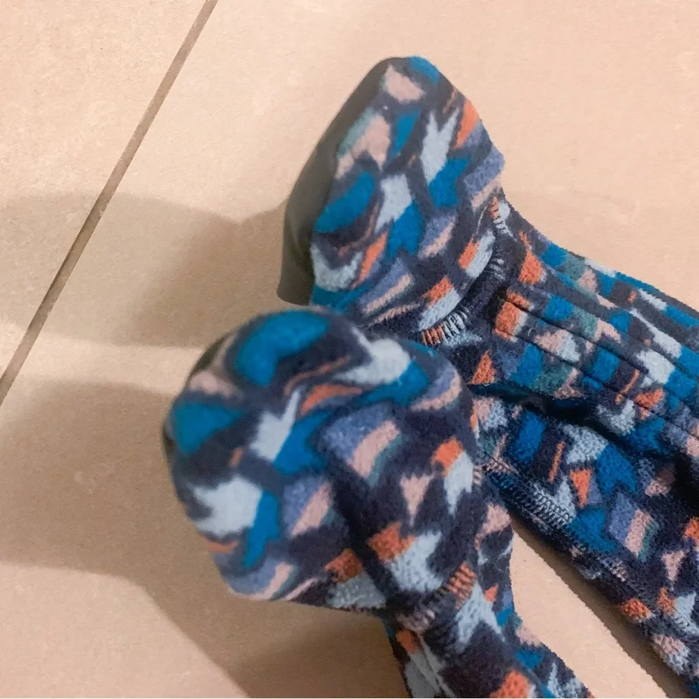 Patagonia Toddler Micro D® Fleece Onesie Bunting - Picture 3 of 5